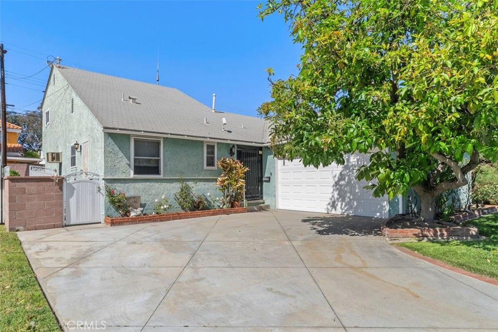 10253 Angell, Downey, CA 90242