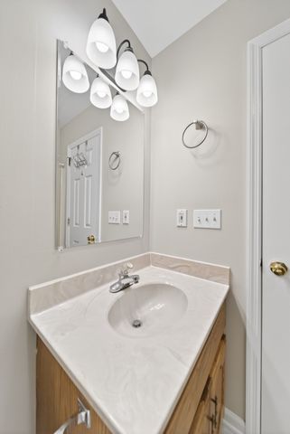 2906 Curtiswood Ln, E, Springfield, TN 37172