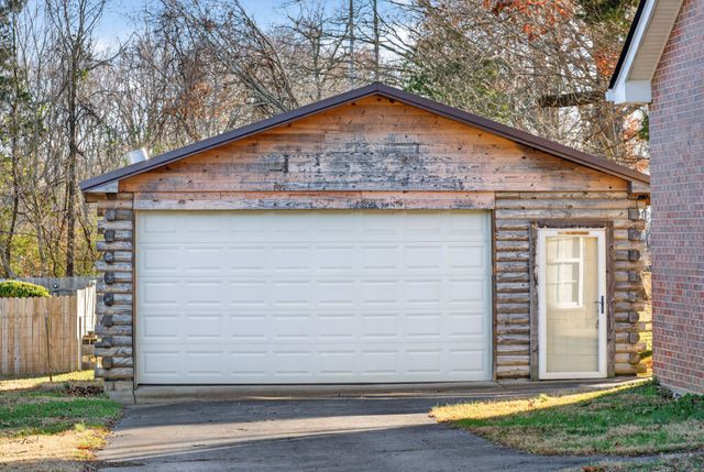 2906 Curtiswood Ln, E, Springfield, TN 37172