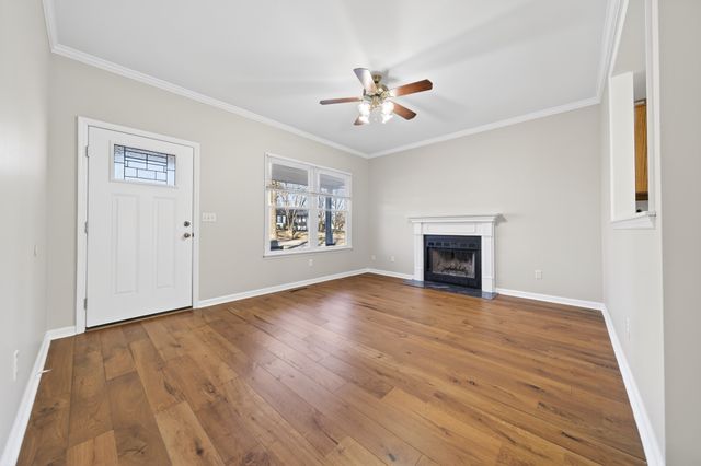 2906 Curtiswood Ln, E, Springfield, TN 37172