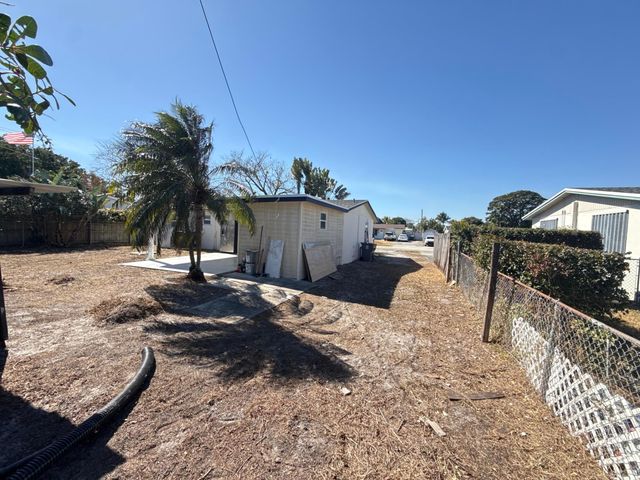 884 Montego Dr Drive, West Palm Beach, FL 33415