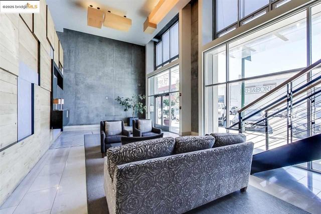 311 Oak St 337, Oakland, CA 94607