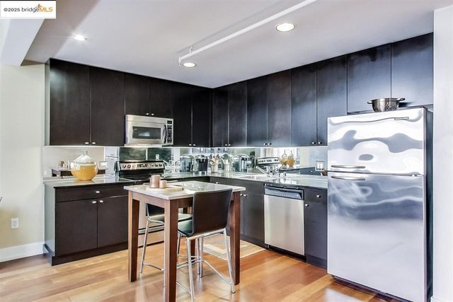 311 Oak St 337, Oakland, CA 94607