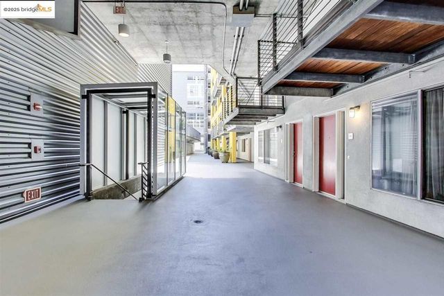 311 Oak St 337, Oakland, CA 94607