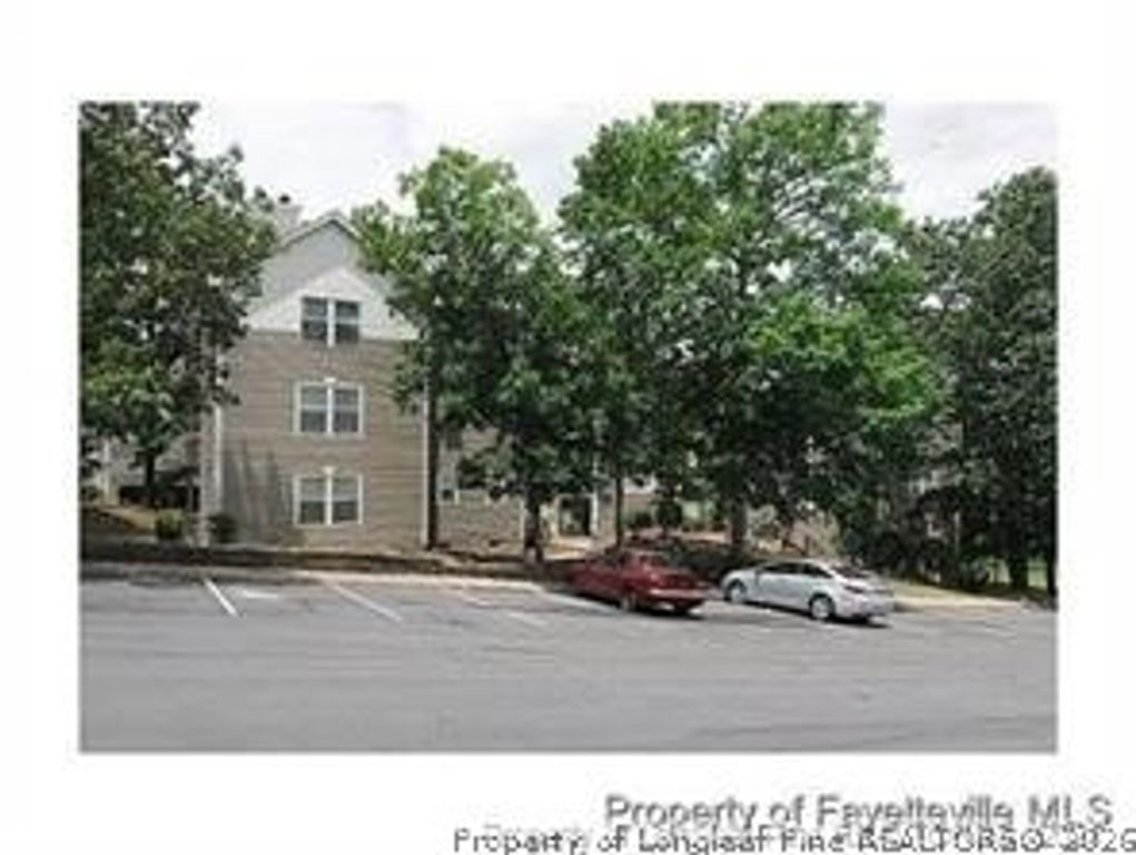 6792 Willowbrook Drive 16, Fayetteville, NC 28314
