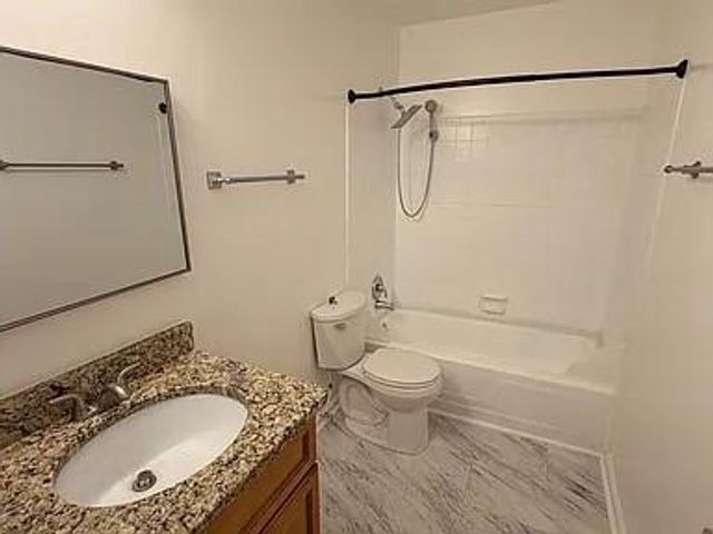 300 Winding River Drive G, Sandy Springs, GA 30350