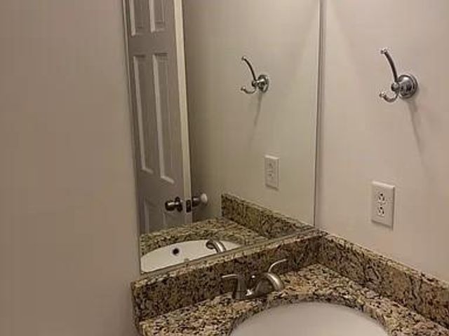 300 Winding River Drive G, Sandy Springs, GA 30350