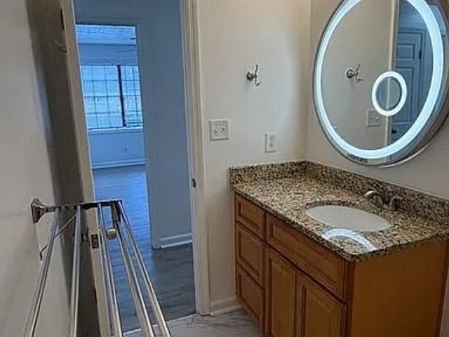 300 Winding River Drive G, Sandy Springs, GA 30350
