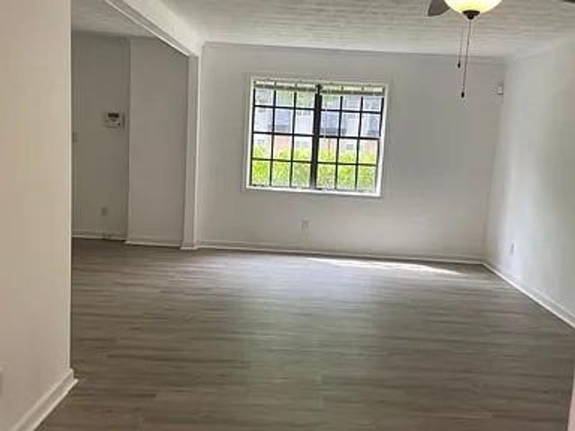 300 Winding River Drive G, Sandy Springs, GA 30350