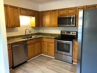 300 Winding River Drive G, Sandy Springs, GA 30350
