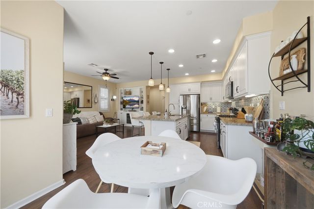 31827 Calle Brio, Temecula, CA 92592