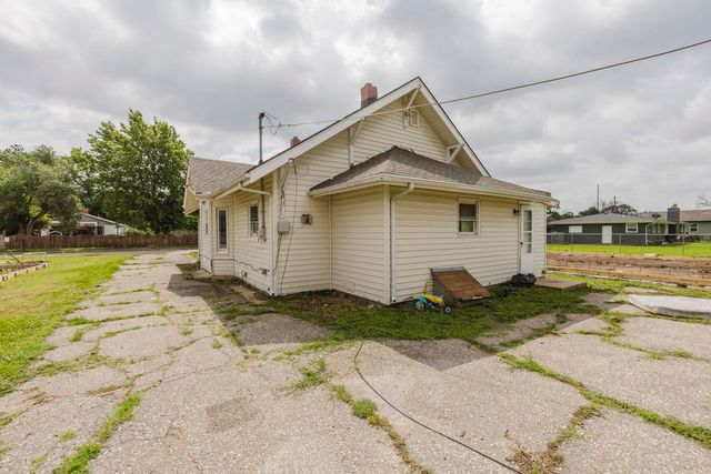 1317 N Madison Ave., Wichita, KS 67214