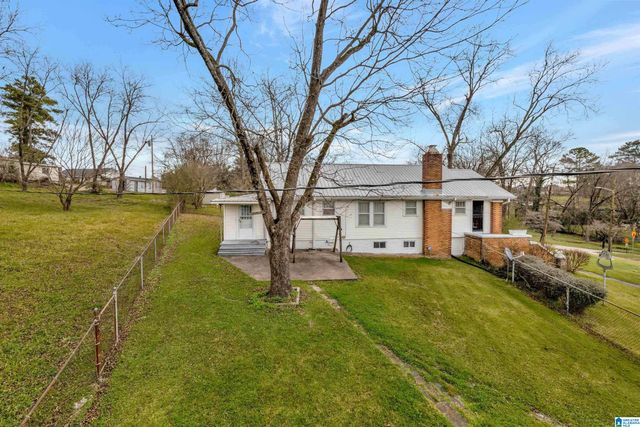 2046 EAST LAKE BOULEVARD, Tarrant, AL 35217