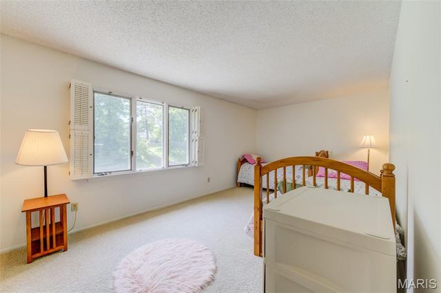 15328 Golden Rain Drive, Chesterfield, MO 63017