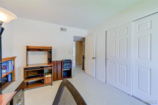 15328 Golden Rain Drive, Chesterfield, MO 63017