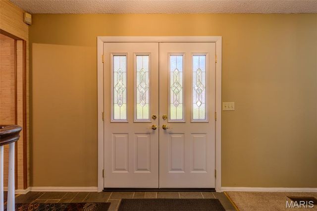 15328 Golden Rain Drive, Chesterfield, MO 63017