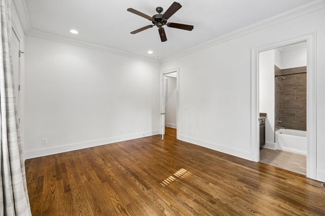 4040 Russellwood Dr, Nashville, TN 37204