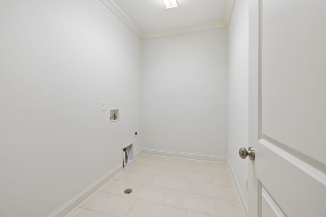 4040 Russellwood Dr, Nashville, TN 37204