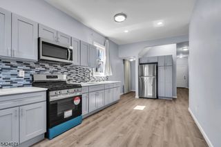 162 S Clinton St, East Orange City, NJ 07018