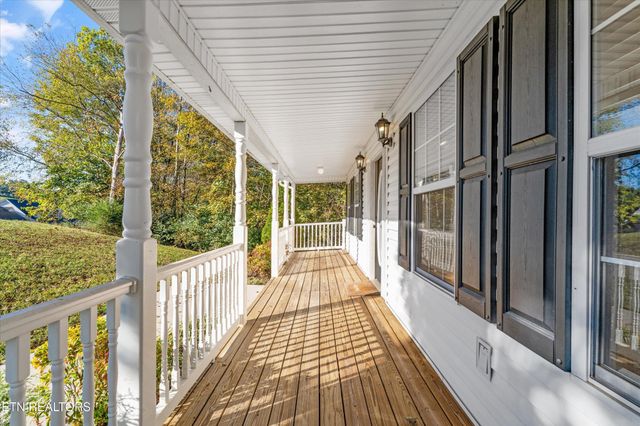 151 Huntington Lane, Heiskell, TN 37754