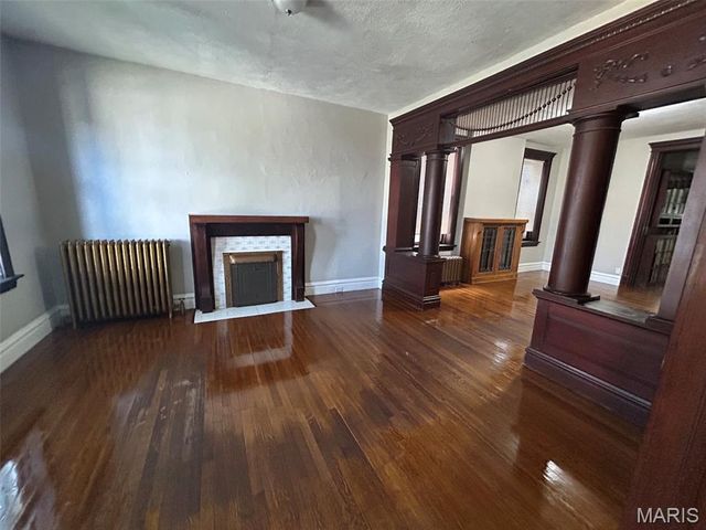 3944 Meramec Street, St Louis, MO 63116