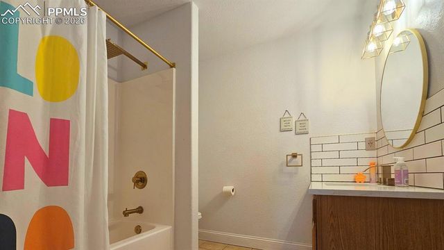 18690 Soapstone View, Fountain, CO 80817