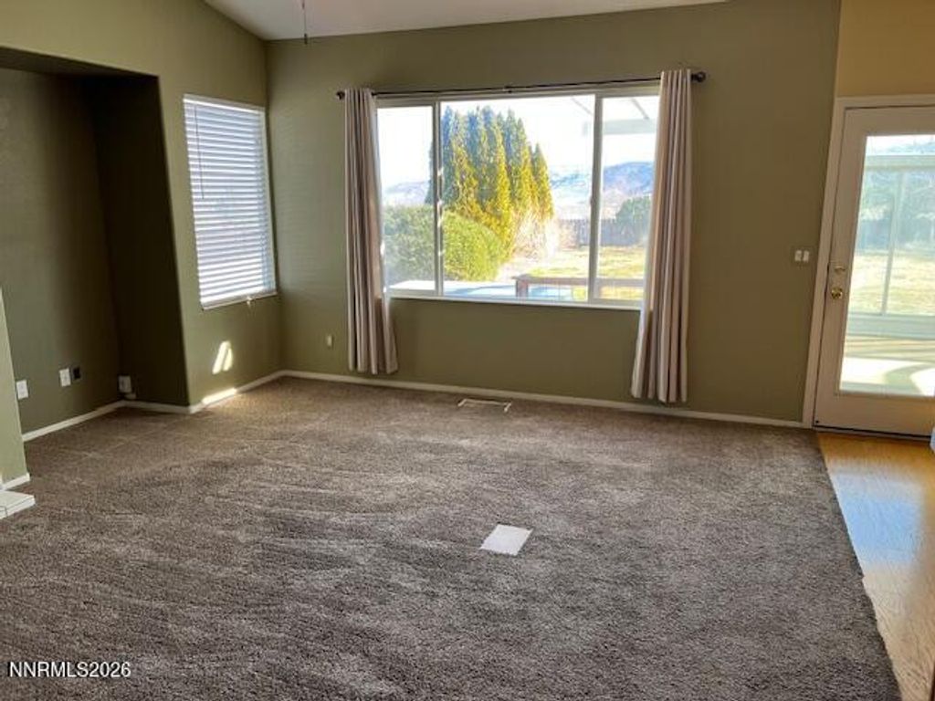 Image 11 of property listing at 4447 White Fish Drive, Reno, NV 89511