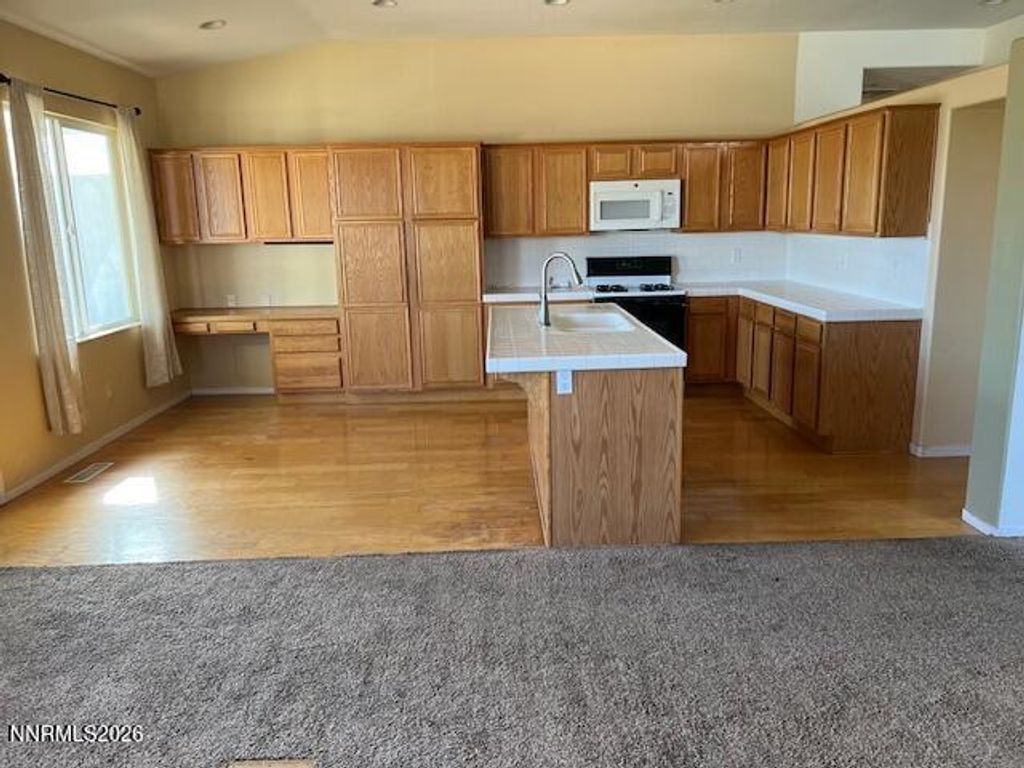 Image 12 of property listing at 4447 White Fish Drive, Reno, NV 89511