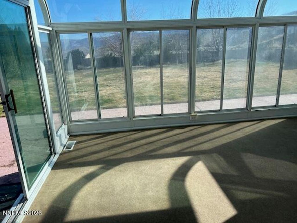 Image 13 of property listing at 4447 White Fish Drive, Reno, NV 89511