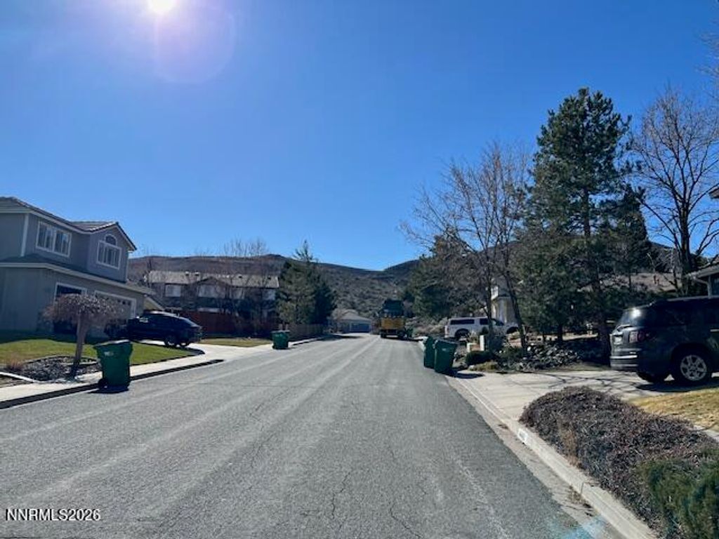 Image 3 of property listing at 4447 White Fish Drive, Reno, NV 89511