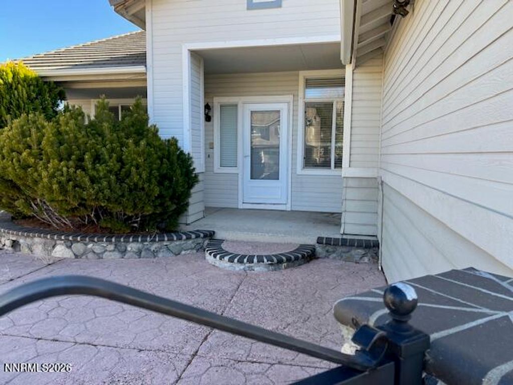 Image 6 of property listing at 4447 White Fish Drive, Reno, NV 89511