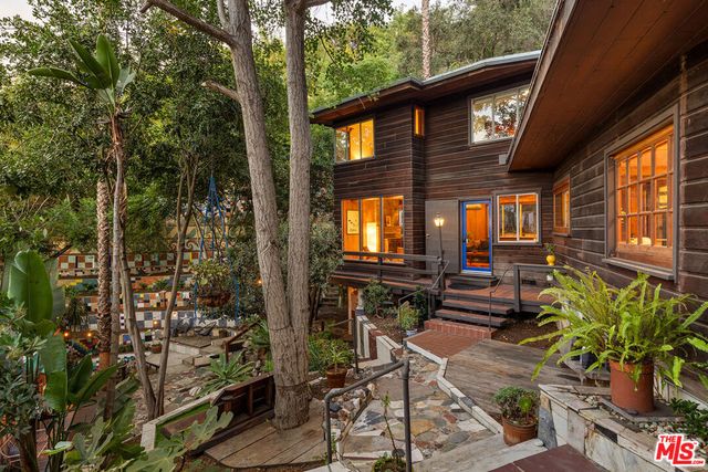 1964 Landa Street, Los Angeles, CA 90039