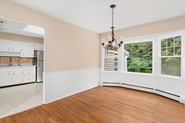 62 Aspen Lane, Stony Brook, NY 11790