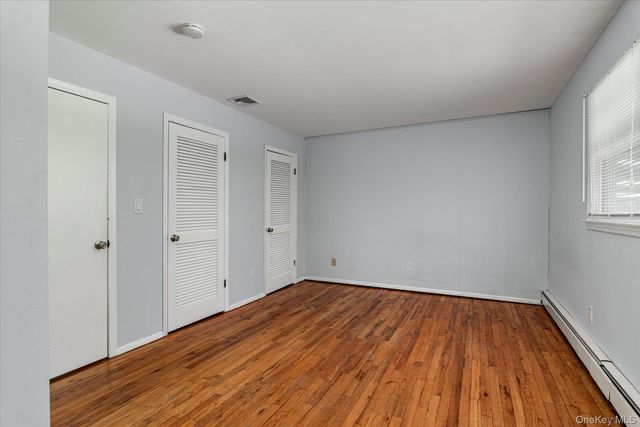 62 Aspen Lane, Stony Brook, NY 11790