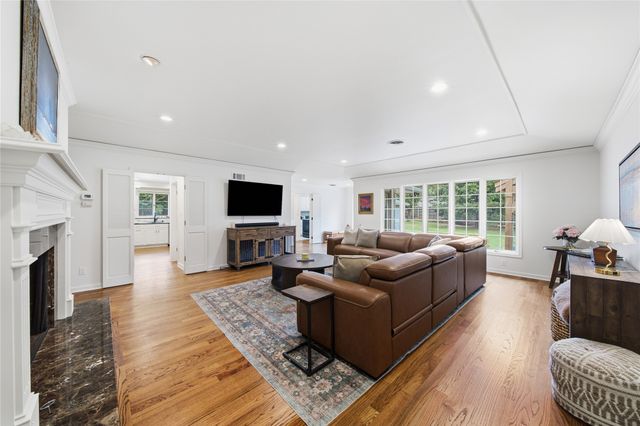 3701 Atlanta Avenue S, Tulsa, OK 74105