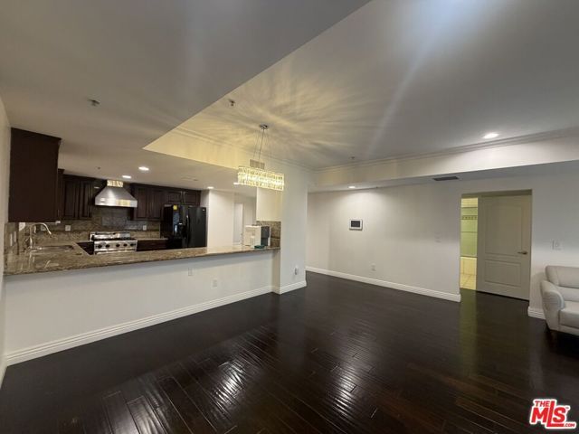 908 S Ardmore Avenue 302, Los Angeles, CA 90006