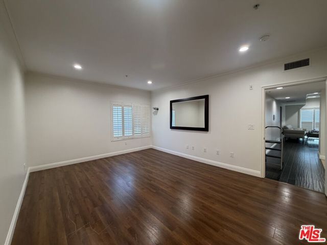908 S Ardmore Avenue 302, Los Angeles, CA 90006