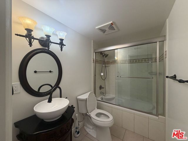 908 S Ardmore Avenue 302, Los Angeles, CA 90006