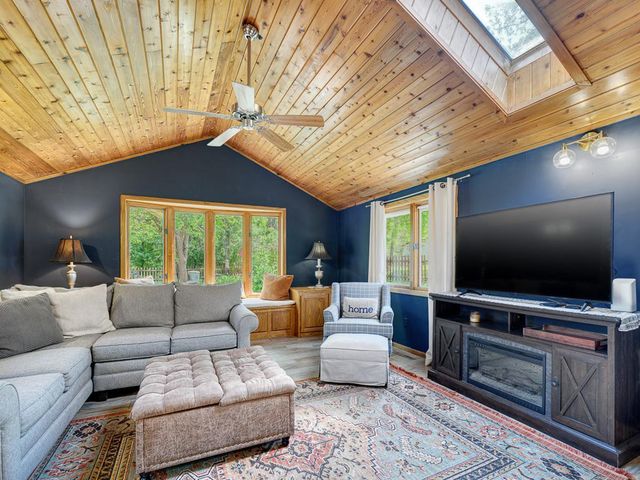 779 Redwood Lane, New Brighton, MN 55112