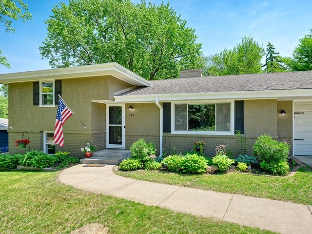 779 Redwood Lane, New Brighton, MN 55112