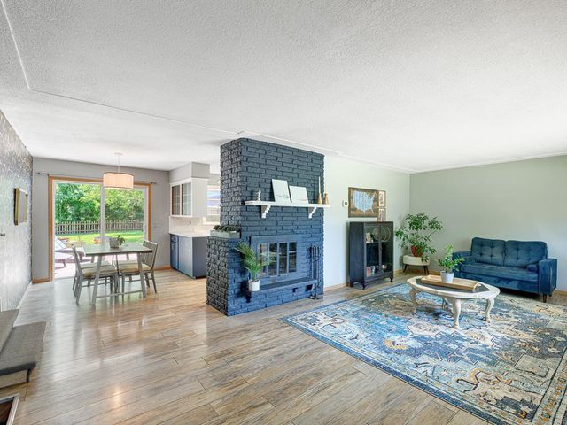 779 Redwood Lane, New Brighton, MN 55112