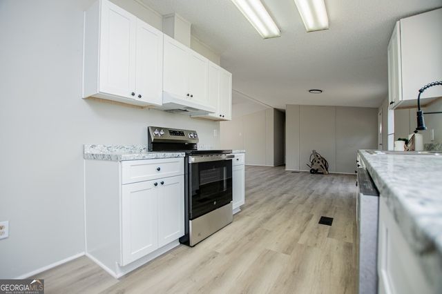 410 Crystal Drive, Carrollton, GA 30116