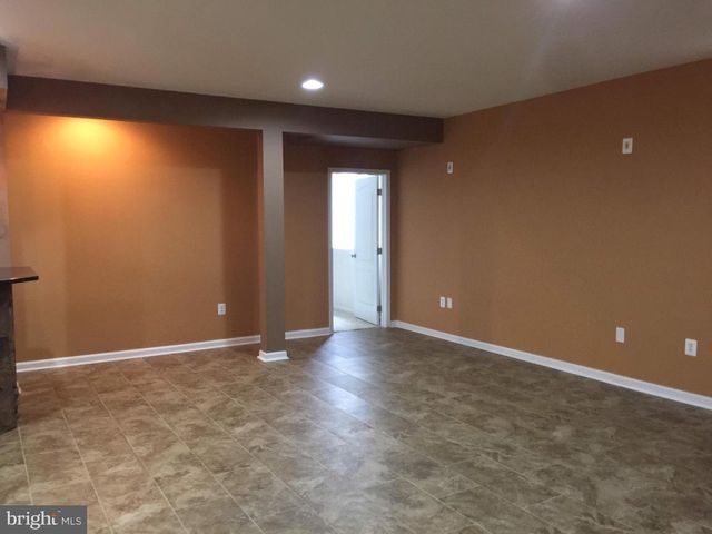 43165 BARNSTEAD DR, Ashburn, VA 20148