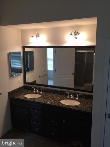 43165 BARNSTEAD DR, Ashburn, VA 20148