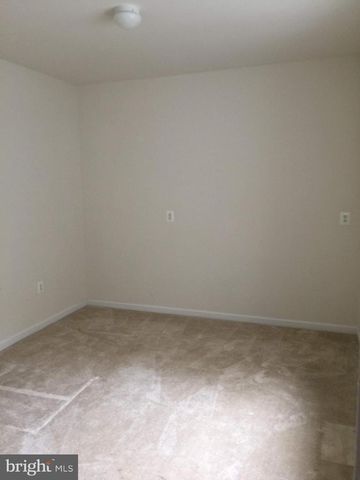43165 BARNSTEAD DR, Ashburn, VA 20148