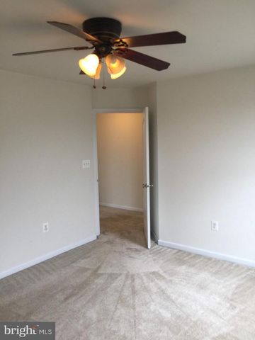 43165 BARNSTEAD DR, Ashburn, VA 20148