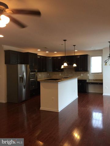 43165 BARNSTEAD DR, Ashburn, VA 20148