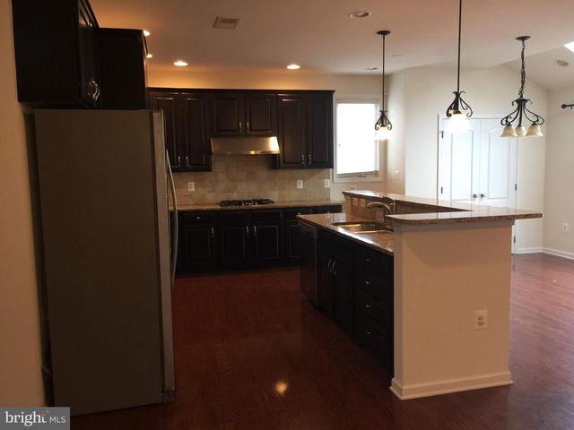 43165 BARNSTEAD DR, Ashburn, VA 20148