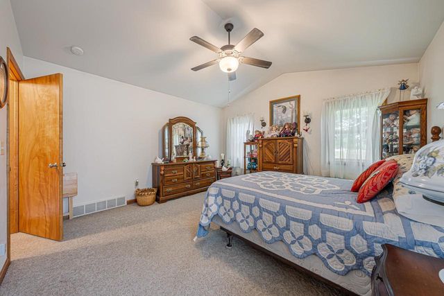 2361 INDY COURT, De Pere, WI 54115