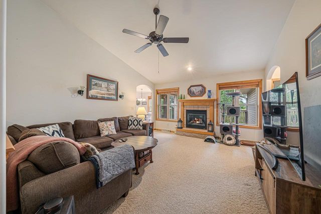 2361 INDY COURT, De Pere, WI 54115